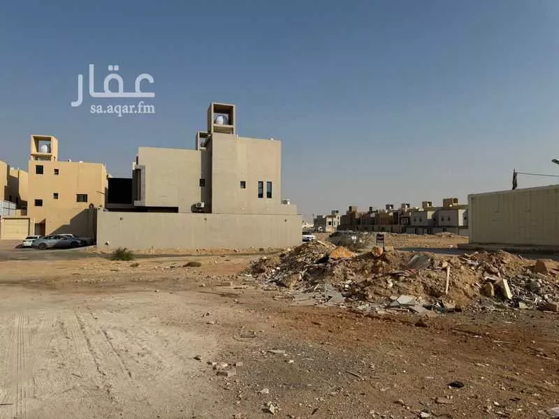 927 sqm land in Tuwaiq 5