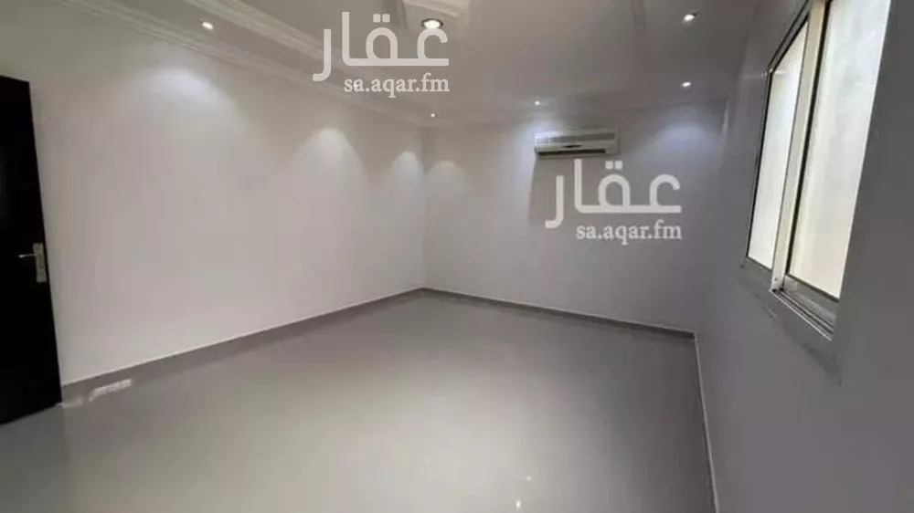 3 bedroom floor in Al Munsiyah 4