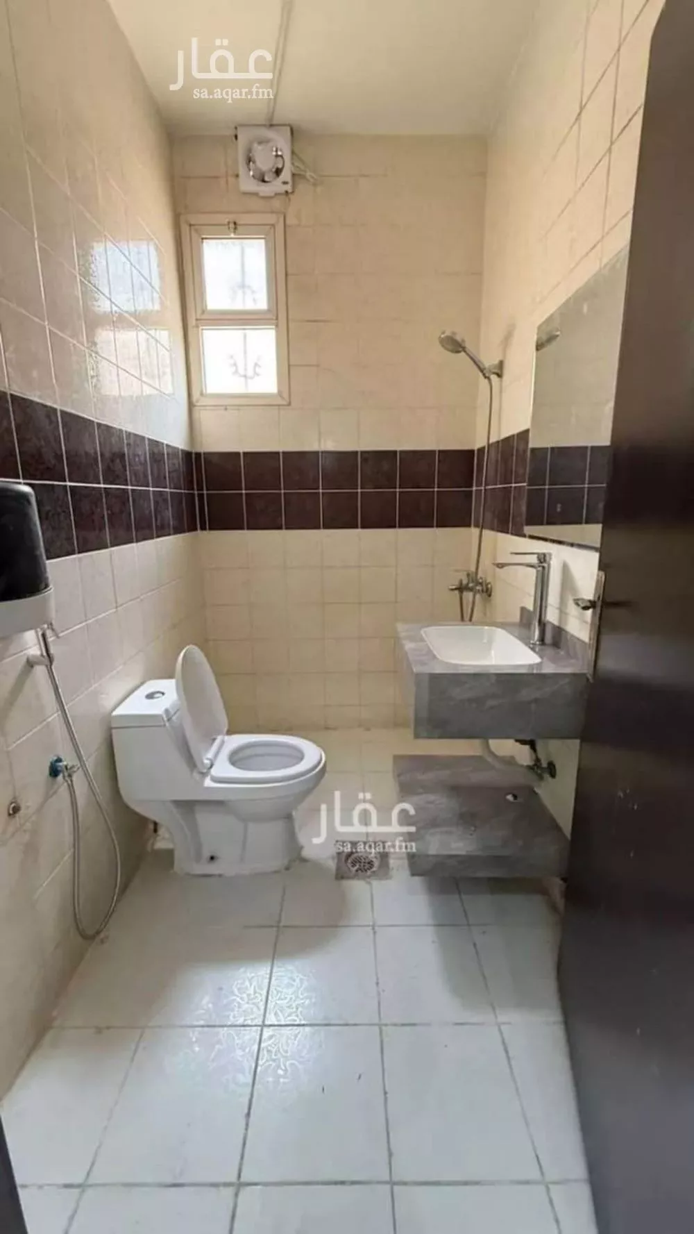 3 bedroom floor in Al Munsiyah 5