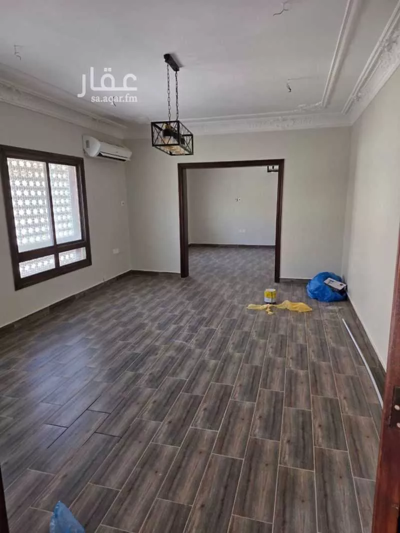 أرض 2220 م² في الورود 20