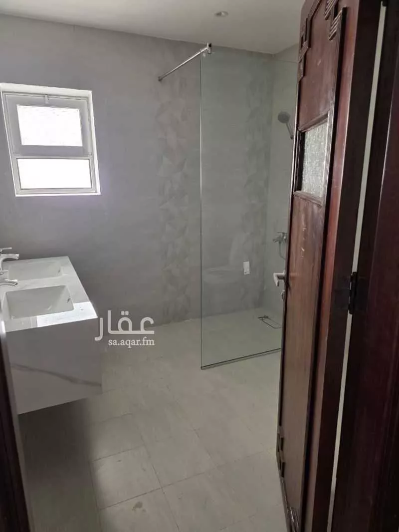 أرض 2220 م² في الورود 26