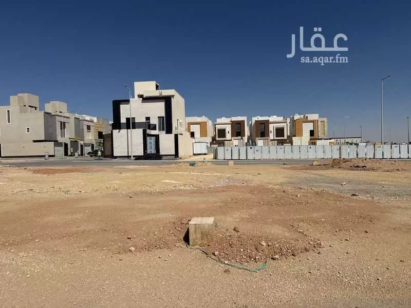 240 sqm land in Al Safa 4