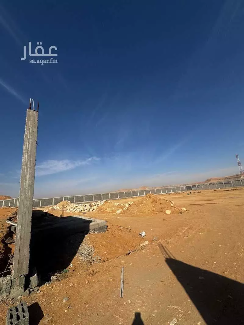 6736 sqm land in Uhud 10