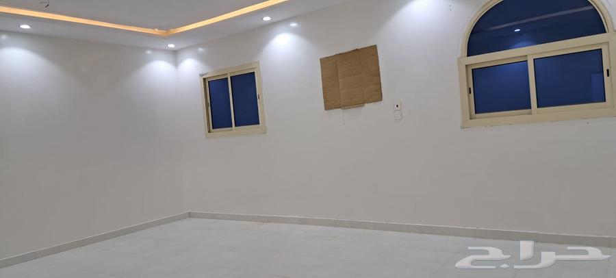 5 bedroom apartment in Al Difa, Madinah 7