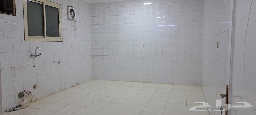 5 bedroom apartment in Al Difa, Madinah 15