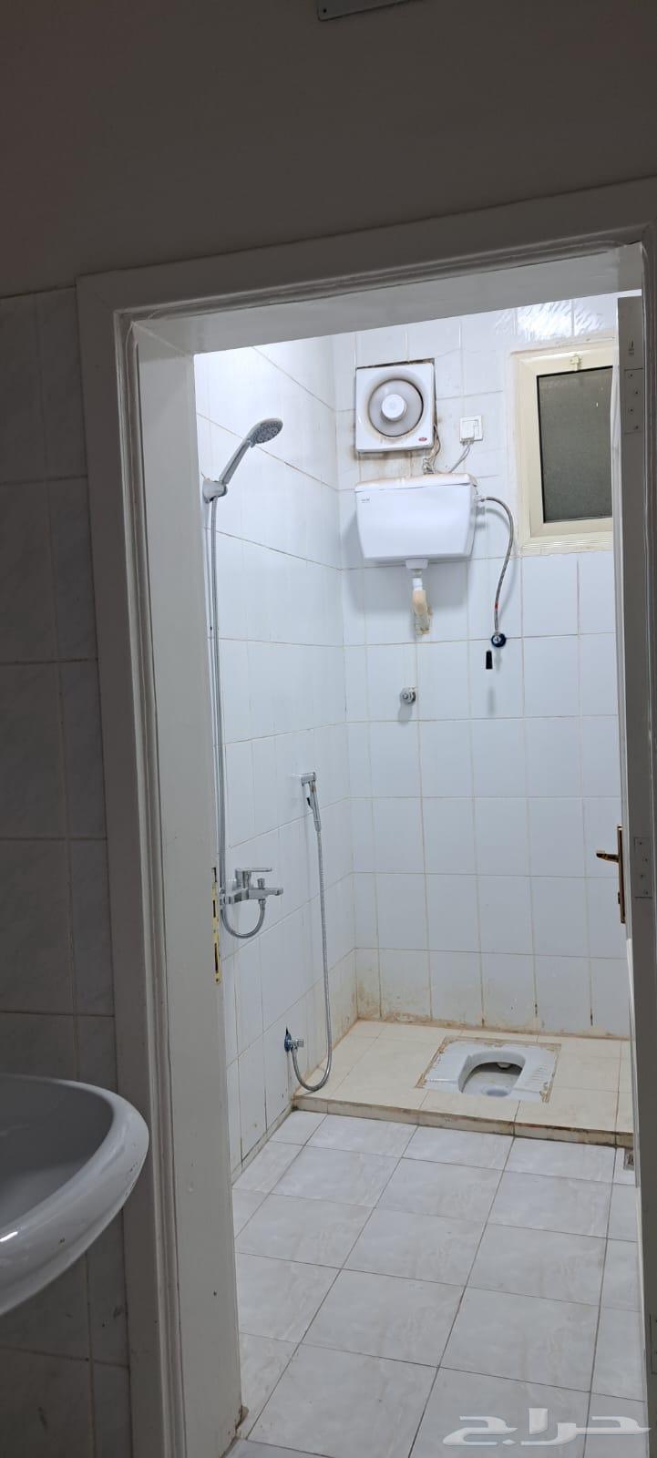 5 bedroom apartment in Al Difa, Madinah 4