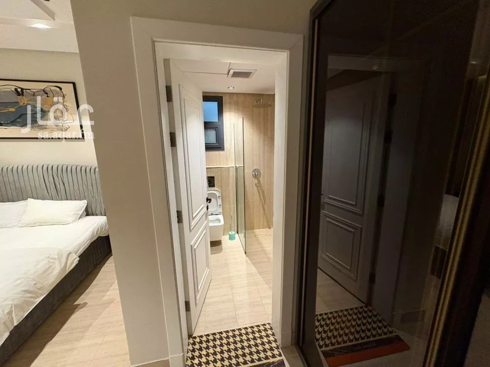 3 bedroom apartment in Ishbiliyah, Riyadh 4