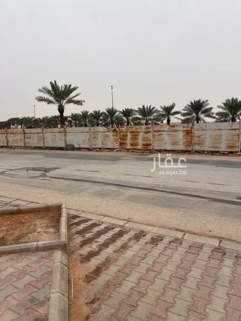 1400 sqm land in Irqah 3