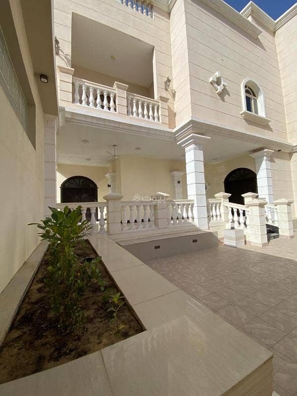 5 bedroom villa in Ar Rakah Al Janubiyah, Eastern Province 9