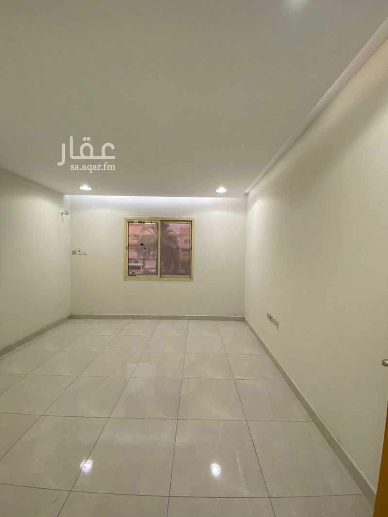 شقة في احد
