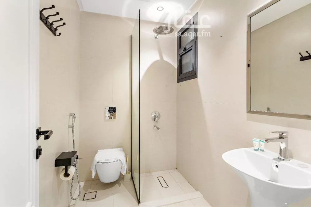 3 bedroom apartment in Al Yasmin 10