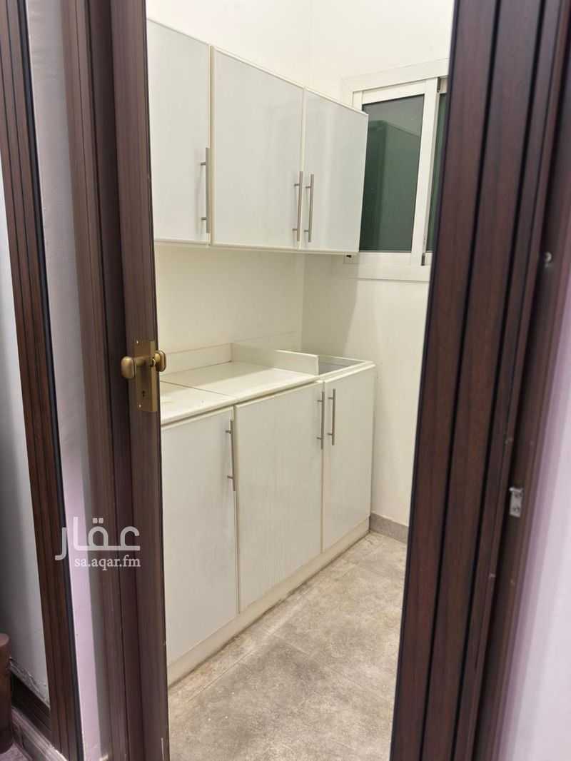 3 bedroom office in Al Rabie, Riyadh 7