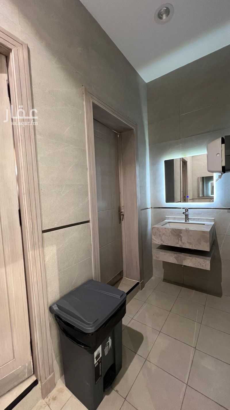 7 bedroom office in Al Rabie, Riyadh 5