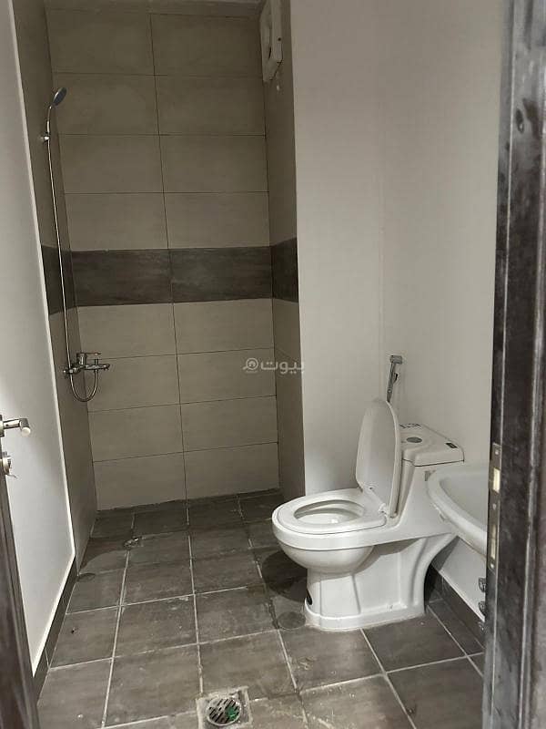 villa in King Khalid International Airport, Riyadh 4