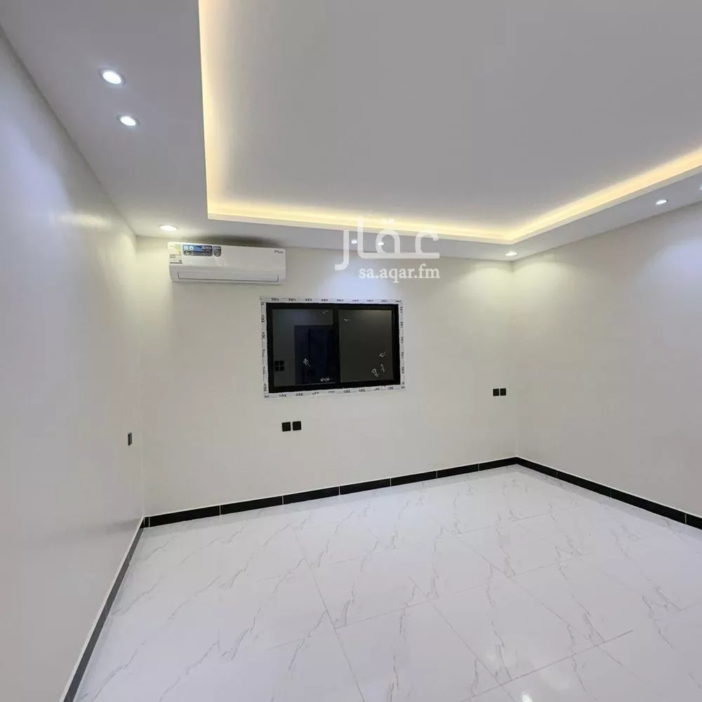 1 bedroom apartment in Al Falah 2