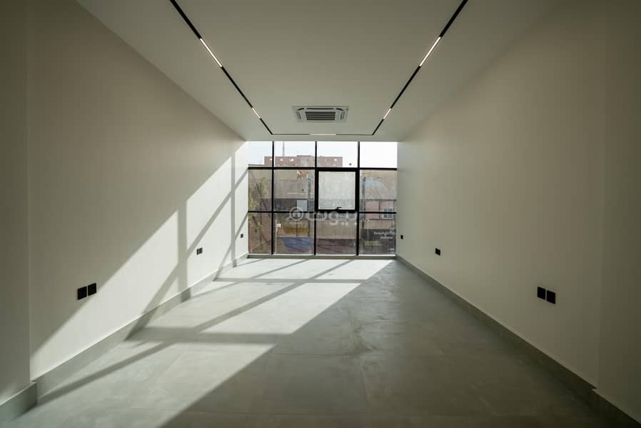 office in Al Malaz, Riyadh 20