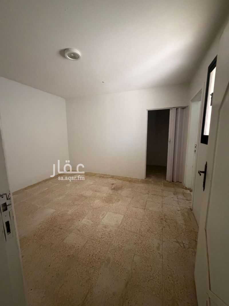 7 bedroom villa in Al Salam, Riyadh 12