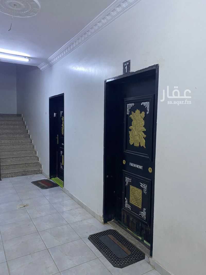 40 bedroom building in Al Yarmouk, Riyadh 6
