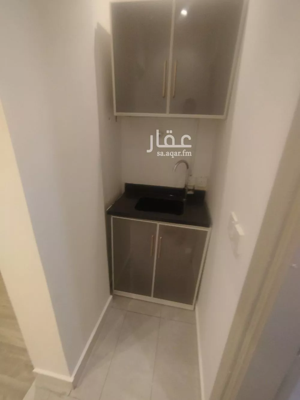 شقة 1 غرف في العقيق 11