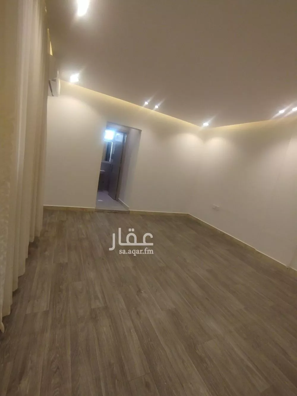 شقة 1 غرف في العقيق 8