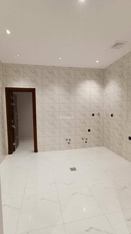 5 bedroom apartment in Al Wurud, Jeddah 12