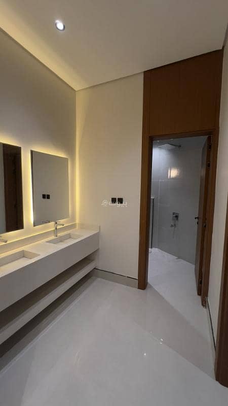 5 bedroom villa in Al Bayan, Riyadh 5