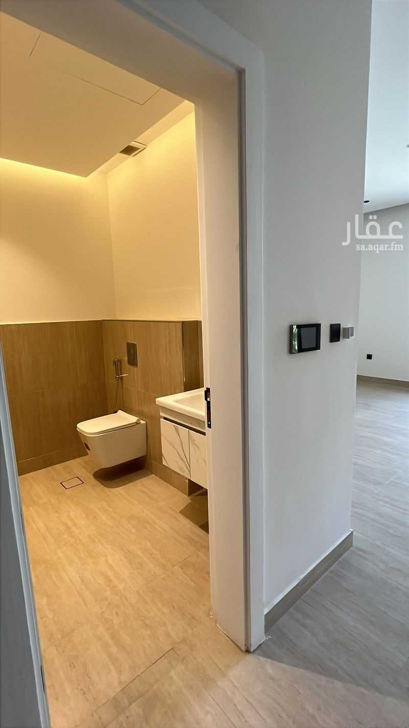 4 bedroom apartment in Ishbiliyah, Riyadh 5