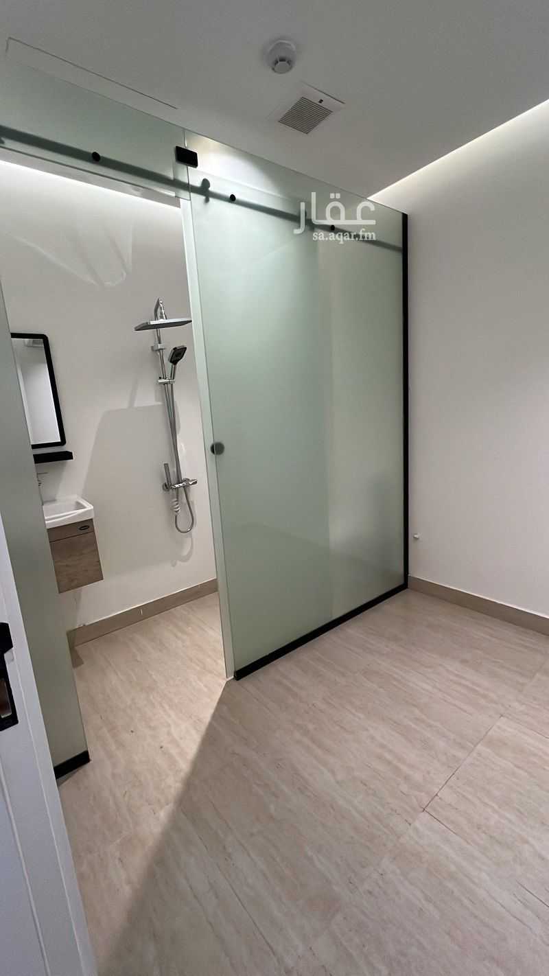 4 bedroom apartment in Ishbiliyah, Riyadh 12