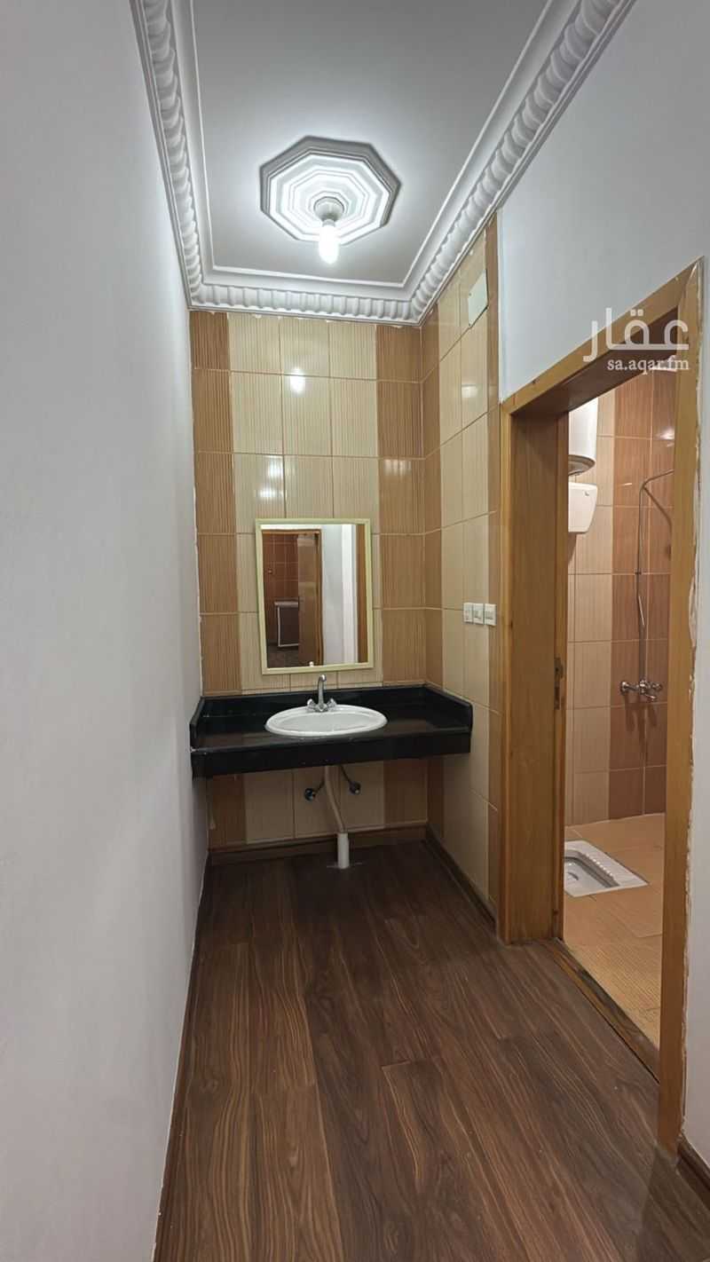 4 bedroom apartment in Atod, Khamis Mushait 9