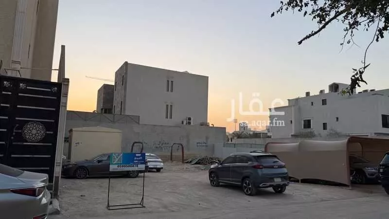 525 sqm land in Al Sahafah 2