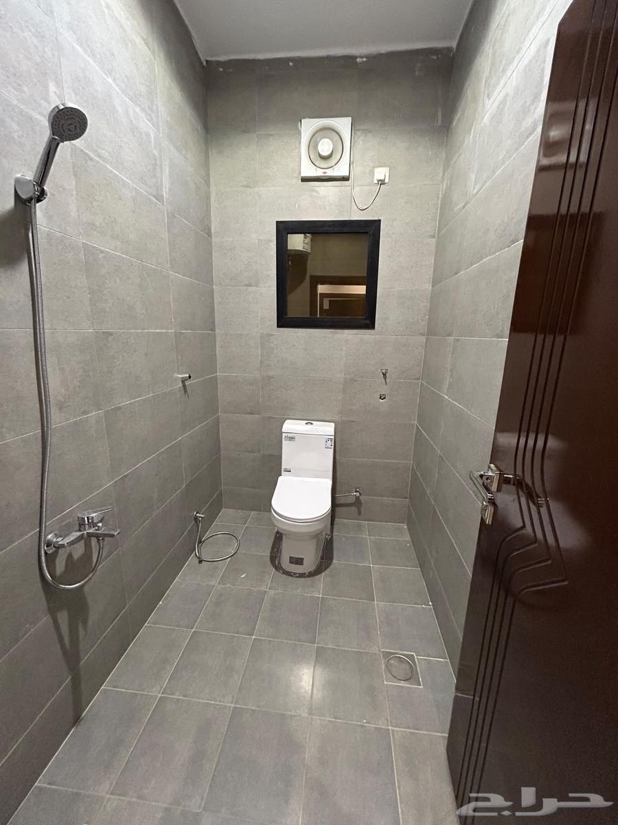 3 bedroom apartment in Al Difa, Madinah 6