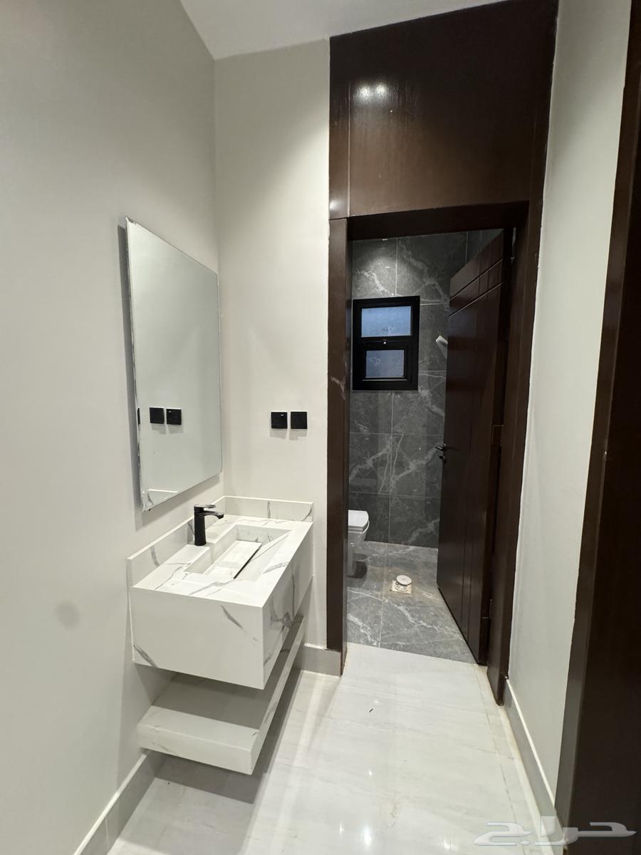 5 bedroom apartment in Al Janadriyah, Riyadh 7