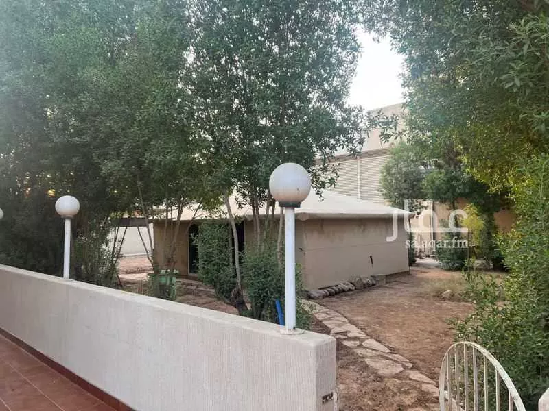 540 sqm land in Al Rabwa 2