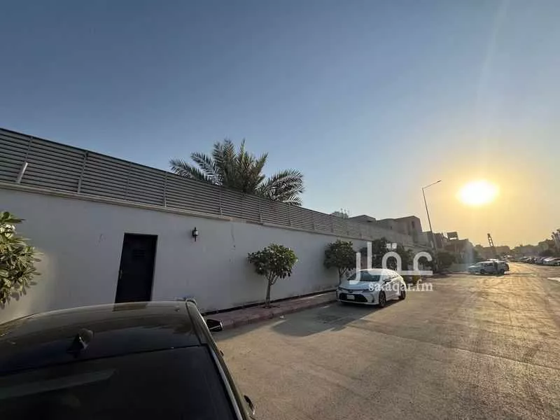 975 sqm land in Al Malqa 3