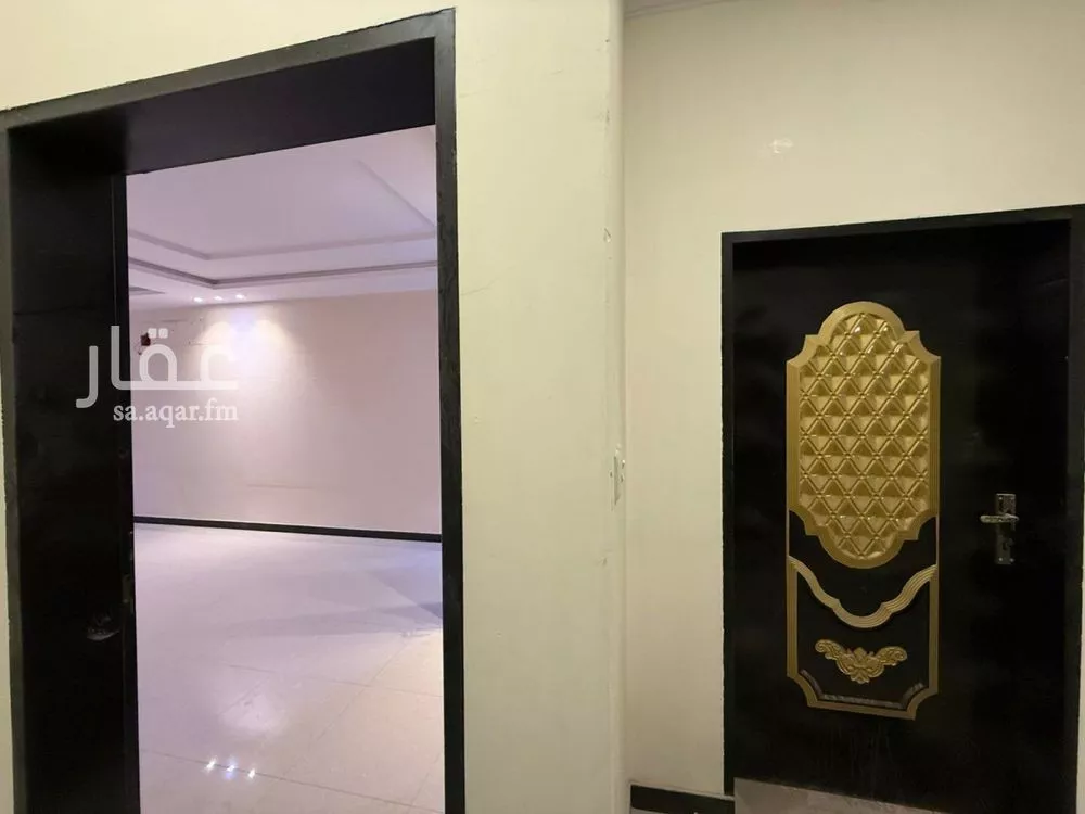 4 bedroom floor in Al Munsiyah 2