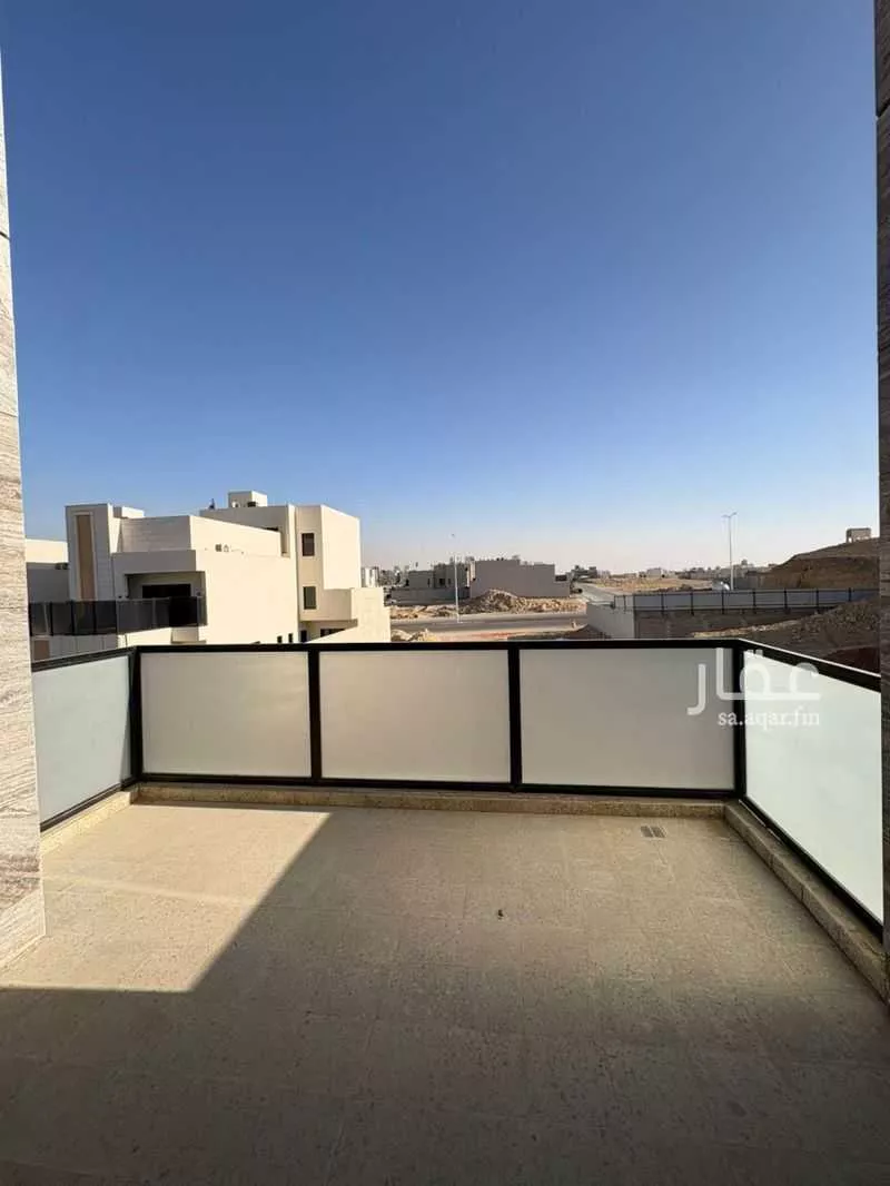 467 sqm land in Al Mahdiyyah 17