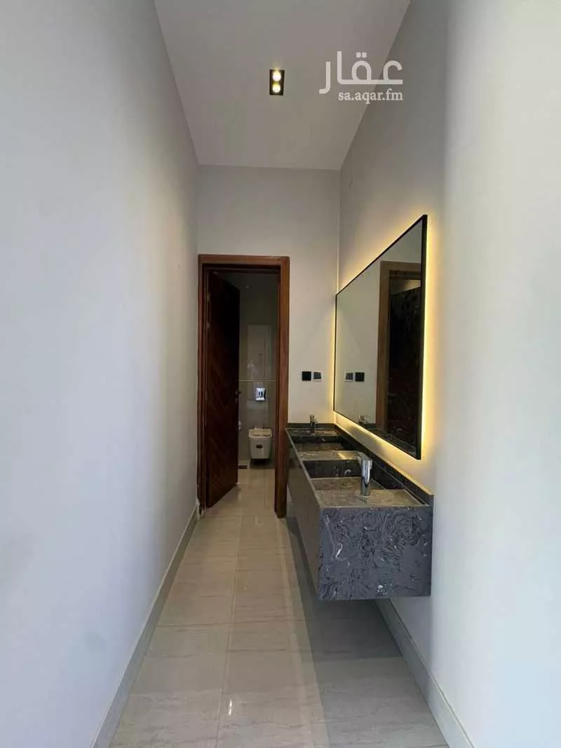 467 sqm land in Al Mahdiyyah 6