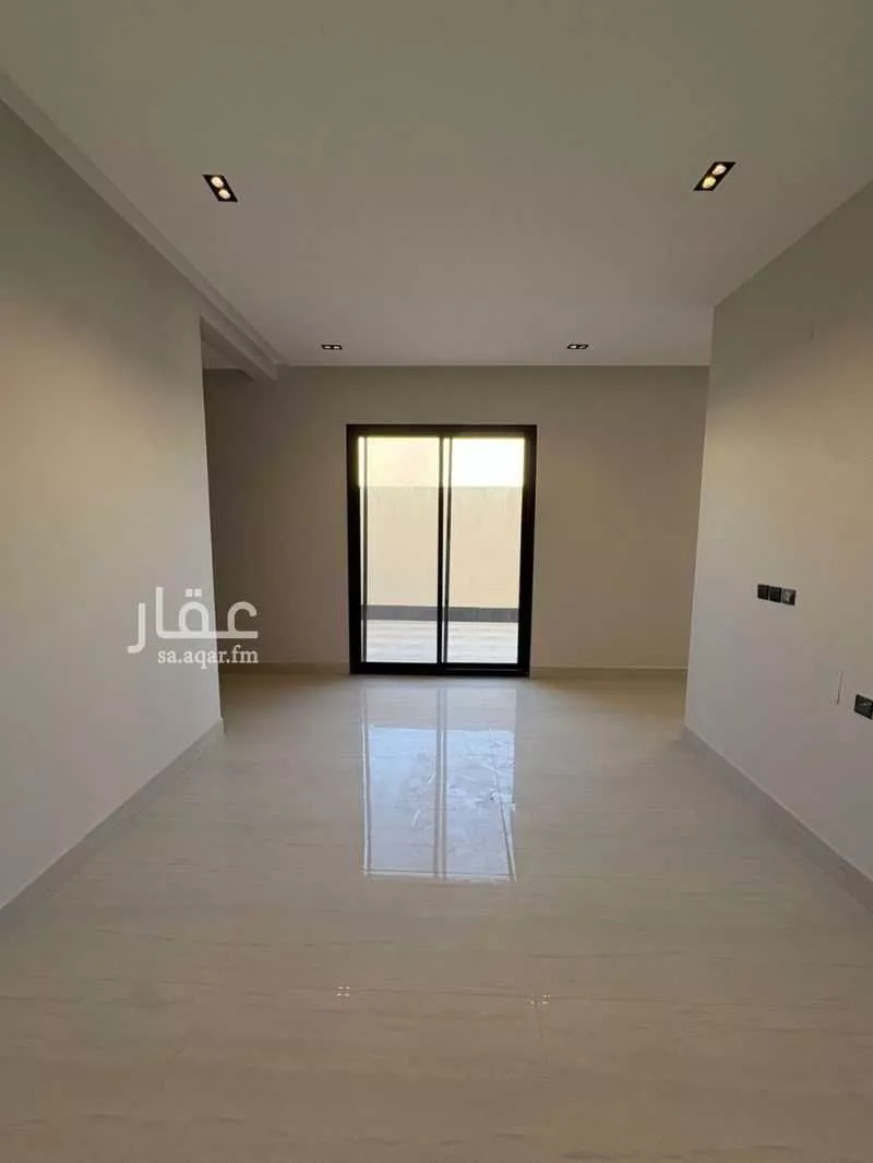 467 sqm land in Al Mahdiyyah 7