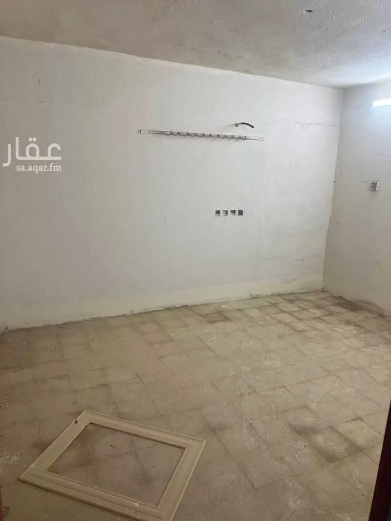335 sqm land in Al Ghnamiah 3