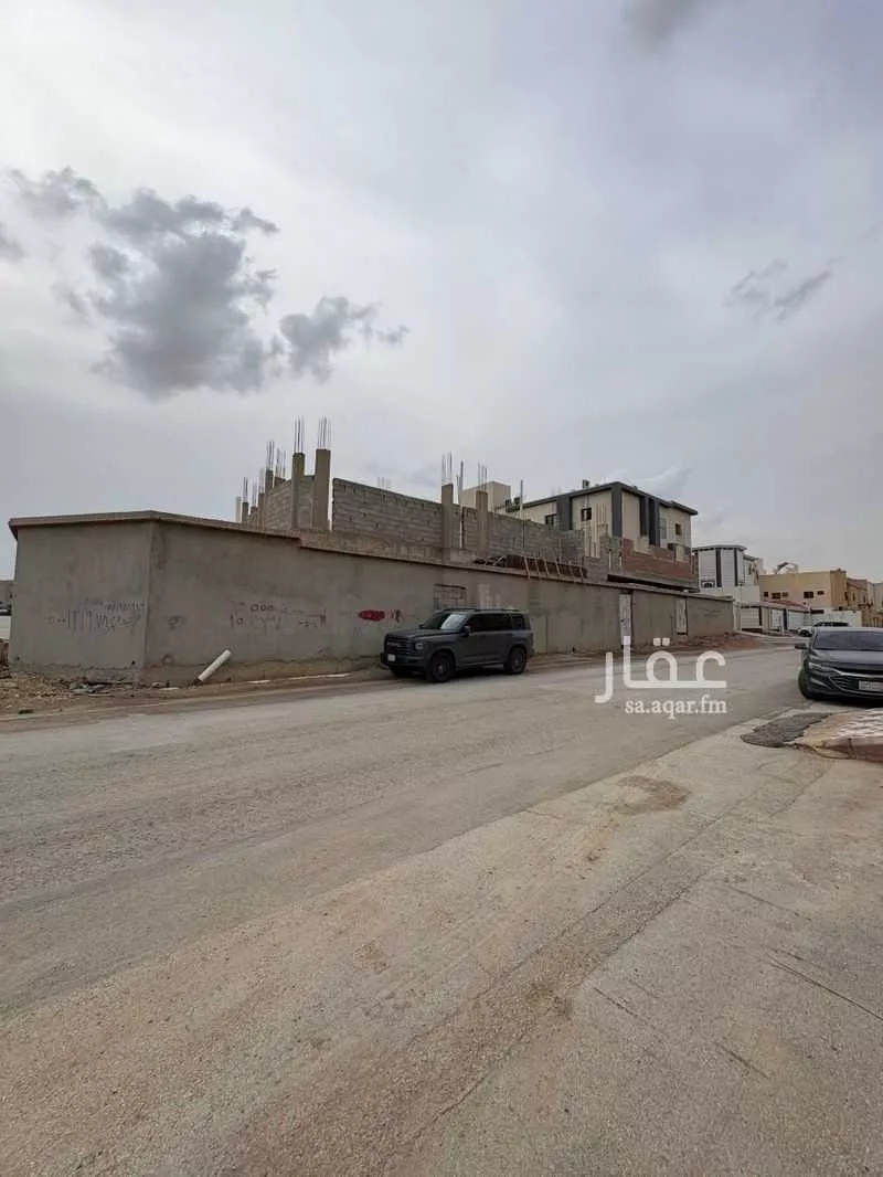 555 sqm land in Tuwaiq 2