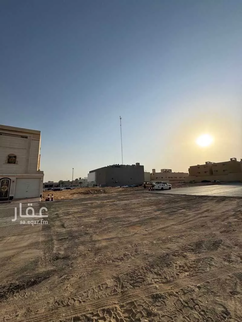 أرض 1045 م² في طويق 2