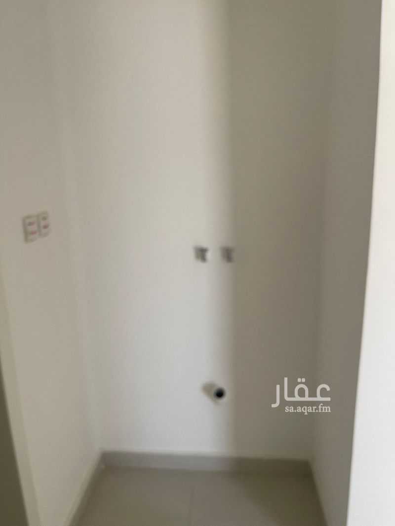 4 bedroom villa in Al Rakah Ash Shamaliyah, Eastern Province 4