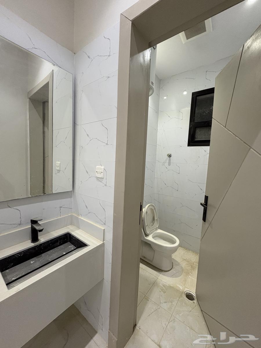 5 bedroom villa in Okaz, Riyadh 2