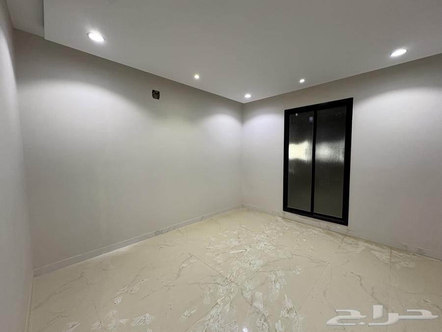 5 bedroom villa in Okaz, Riyadh 11