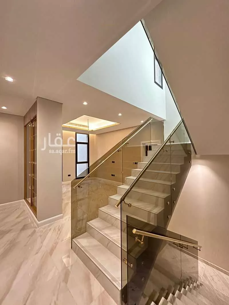 5 bedroom villa in Riyadh 12