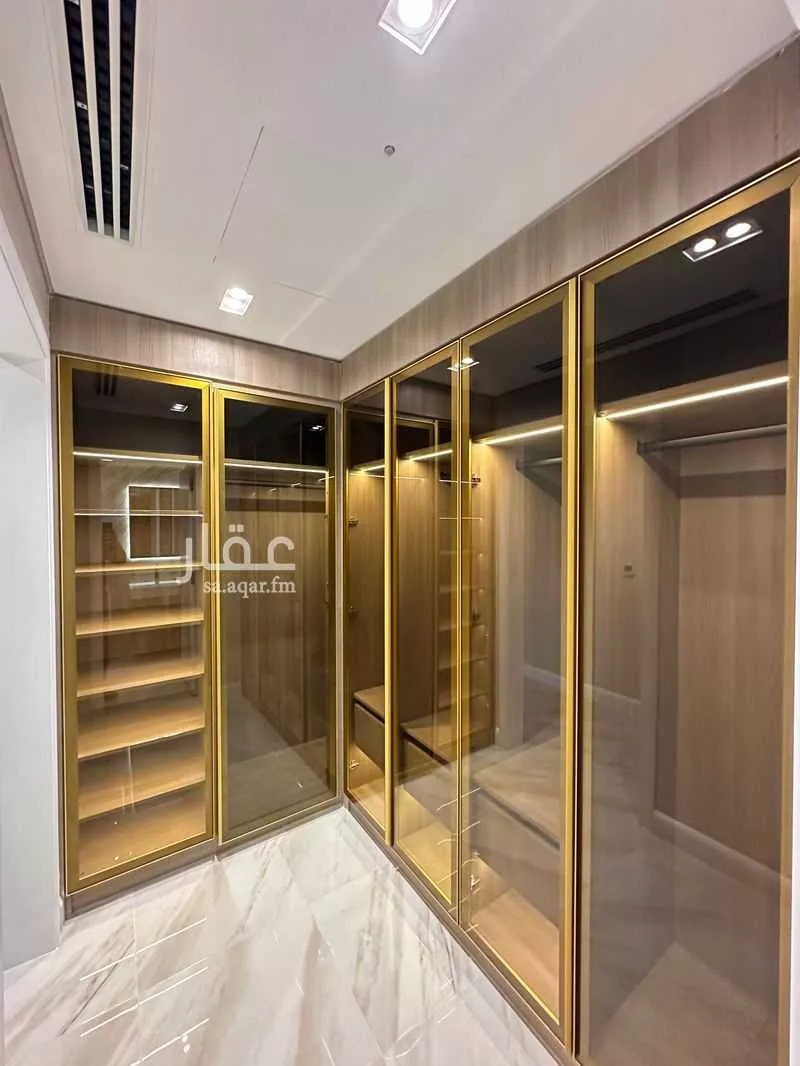 5 bedroom villa in Riyadh 22