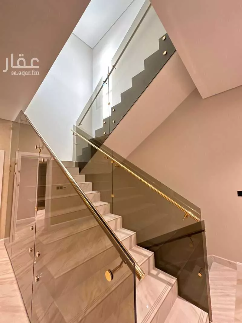 5 bedroom villa in Riyadh 28