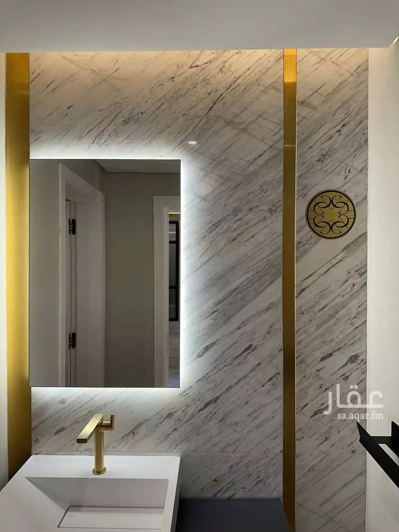 5 bedroom villa in Riyadh 6