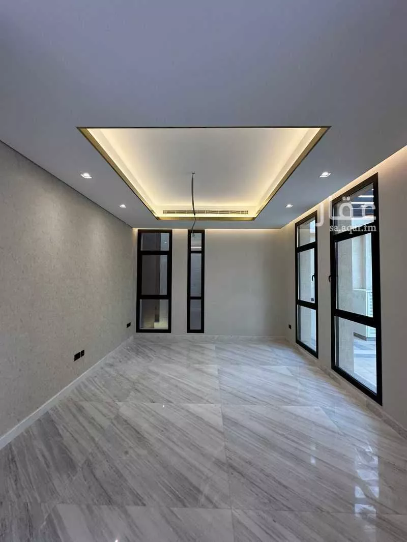 5 bedroom villa in Riyadh 9