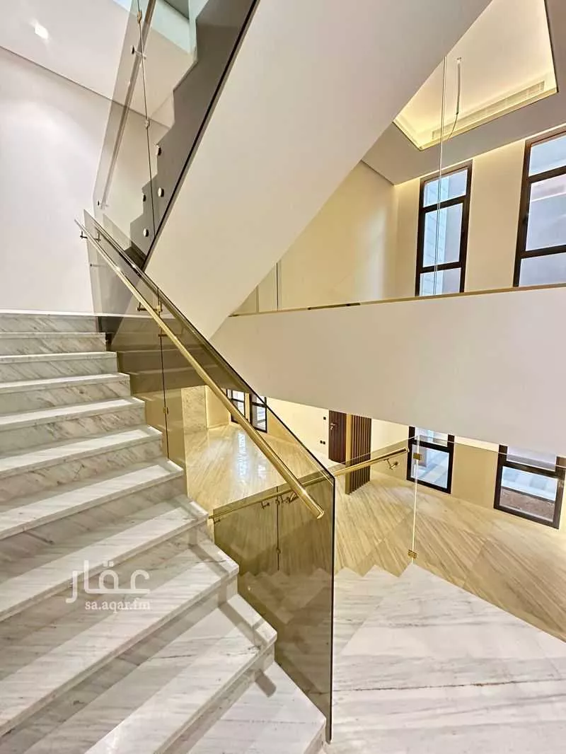 5 bedroom villa in Riyadh 10